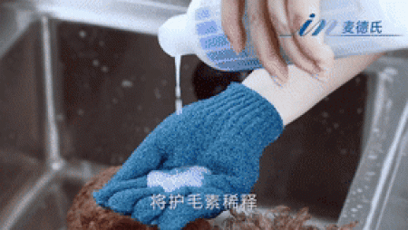 如何正确给宠物洗澡？很多人第一步就做错啦！