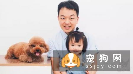 如何纠正狗狗乱吠叫