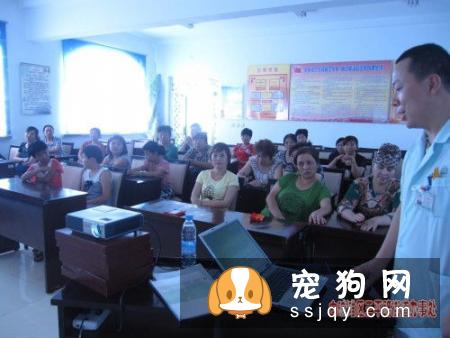 狗狗中暑怎么办_狗狗中暑的原因_症状_急救方法